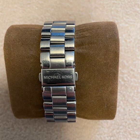 Michael Kors ladies watch - Picture 4 of 7